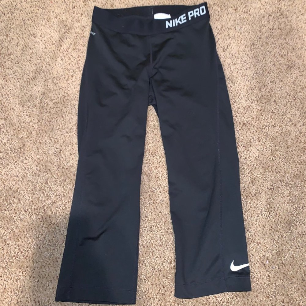 Nike Pro Dry Fit Cropped Leggings